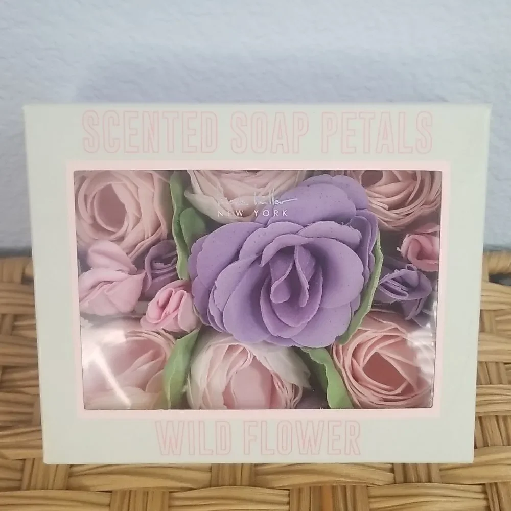 NIB scented soap petals
